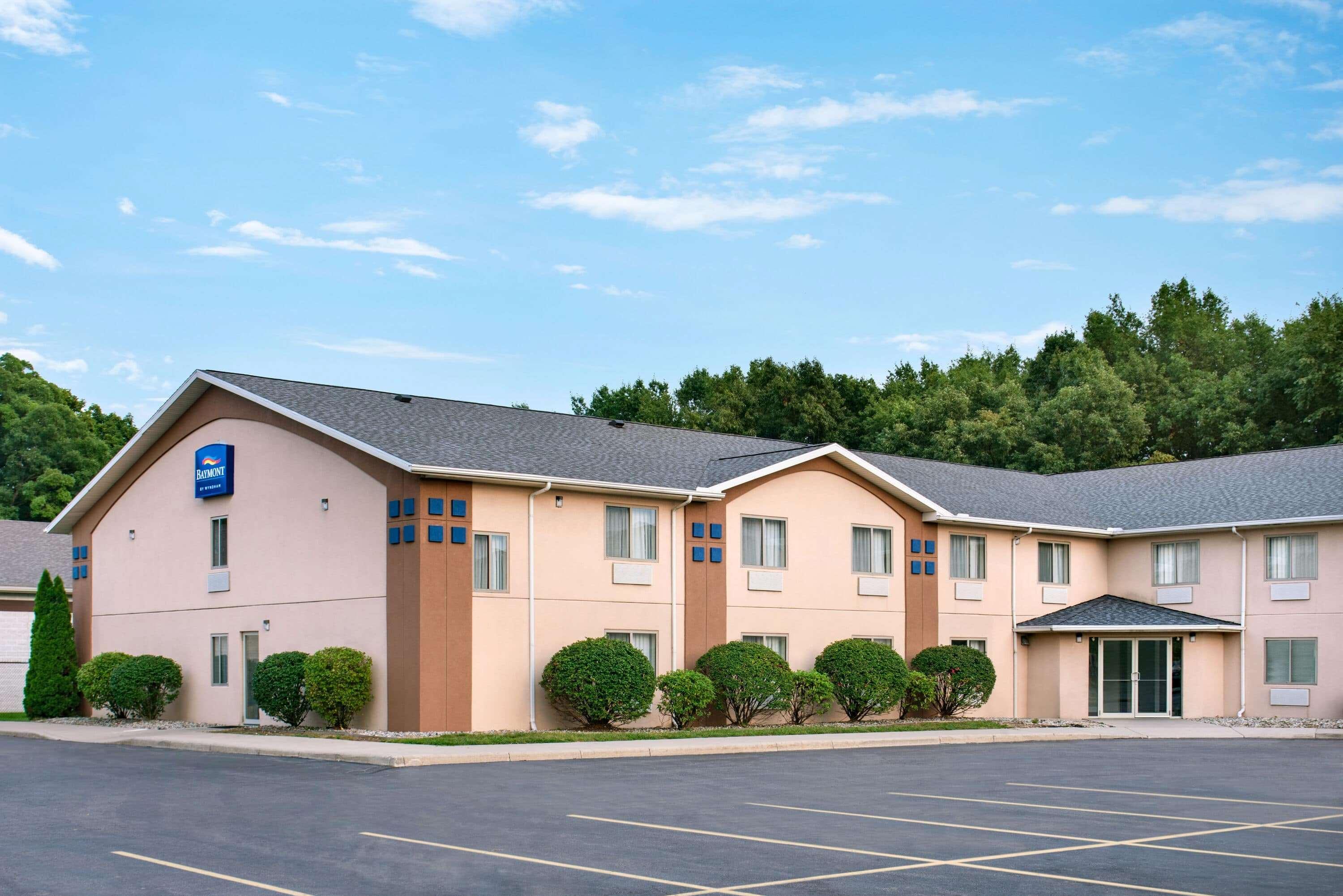 Baymont By Wyndham Swanton Hotel Exterior foto